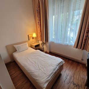 Economy Kamer met een King Size Bed